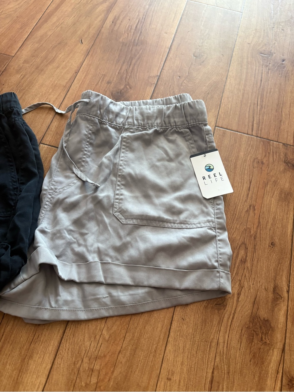Reel Life Women’s Light Gray Jean Shorts